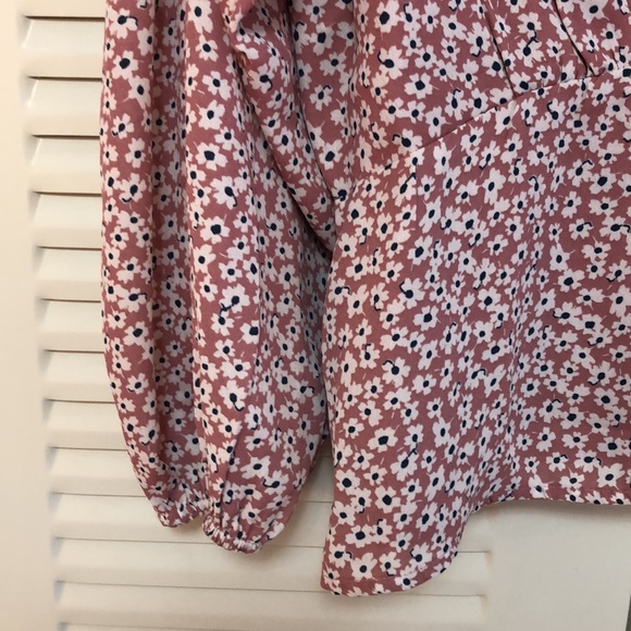 Abercrombie Ditzy Floral Top - Picture 4 of 5